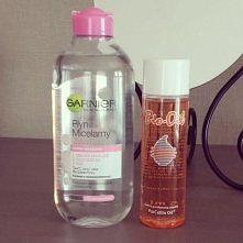 Duet kosmetyczny, którego nigdy u mnie nie brakuje <3 Płyn micelarny Garnier - dla mnie bomba! Dobrze zmywa makijaż, a do tego cena super! Bio oil - niby dobry na blizny i ro...