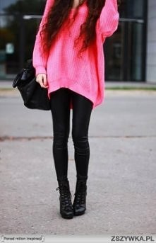 halo halo !;) dziewczyny ! mam ogromną prosbe oraz pytanie !★ gdzie dostane jakies takie duze swetry typu jak na zdj kolor nie gra roli !! albo takie saamego materiału ale rozpi...