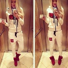 Fashion Contrast Color Hooded Sportswear Set