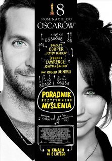 "Pat Solitano, po tym jak stracił pracę, dom oraz żonę, spędził w szpitalu psychiatrycznym kilka miesięcy. Wrócić do społeczeństwa pomagają mu rodzice, przyjaciele i piękna...