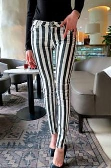 Klik w zdjęcie, a przejdziesz do sklepu :) Spodnie w pasy