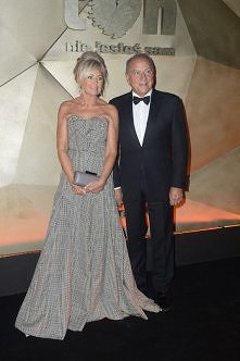 Bal Nocy Letniej. Subiektywnie i złośliwie. Spektakularnie najlepsze i definitywnie najgorsze. 

Katarzyna Frank Niemczycka i Zbigniew Niemczycki. Piknikowy obrus zaklęty w wiec...