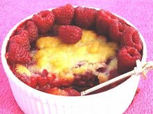 maliny pod kruszonką (crumble)
350 - 400 gram malin + ewentualnie 2 łyżki cukru, jeśli ktoś lubi słodsze desery
100 gram miękkiego masła
150 gram mąki pszennej
100 gram cukru
W ...