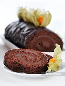 Rolada czekoladowa

przepis po kliknięciu :)