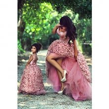 sama nie wiem która pięknie...