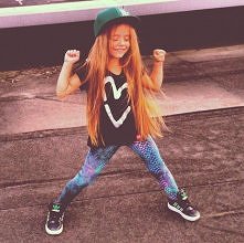 Najmłodsza polska szafiarka. Ładnie ją mama stylizuje?