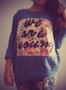 Bluza z ekranem floral i rę...