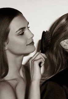 Co jeść, aby włosy SZYBKO rosły piękne, zdrowe i błyszczące?

To takie proste, szkoda, abyś tego nie zrobiła