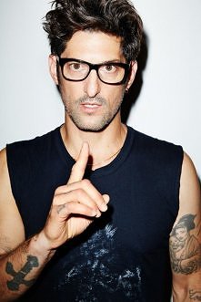 mrrr..faceci w okularach <3