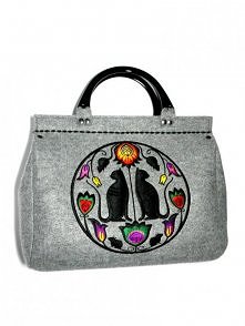 Kufer z kolorowym haftem FOLK KOTY