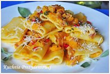 Makaron paccheri z dynią i szynką parmeńską