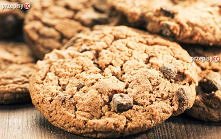 KRUCHE CIASTECZKA Z CZEKOLADĄ

Składniki:

325 gram mąki
150 gram masła
120 gram cukru
1/2 łyżeczki proszku do pieczenia
2 jajka
1 opakowanie cukru wanilinowego
50 g czekolady m...