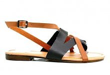 Dwukolorowe sandały na płaskim obcasie. Kliknij duże foto i dowiedz się więcej.