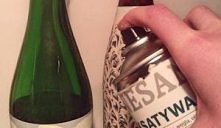 Butelki palcem malowane