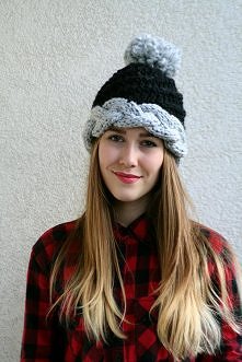 Czapka dostępna na portalu "DaWanda" nick Barabell