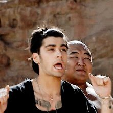 gif
Zayn <3
Steal My Girl.