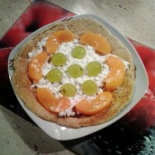 Omlet z serkiem wiejskim i owocami


więcej na : xsysia25.pinger.pl