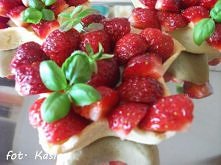 Miseczki z kremem patissier...