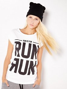 Po kliknięciu w obrazek przeniesiesz się do artykułu: MOTYWACJA: UBRANIA DO ĆWICZEŃ