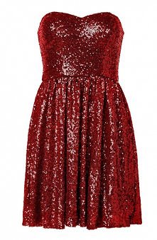 Model z cekinami marki Model Behaviour. #SYLWESTER2014!