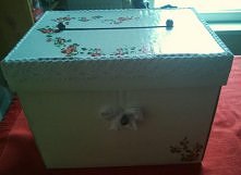 Pudełko na ślubne koperty na handinspirations.pl