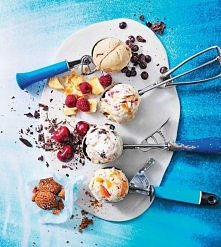 własne smaki lodów . Kupujesz lody czekoladowe lub waniliowe jako podstawa lodów. Mogą być najtańsze. Dodatki do lodów sama lub sam dobierasz. Lubisz lody kawowe? Podłącz blende...