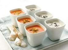 Gazpacho z zielonymi hiszpańskimi oliwkami 
 
Składniki: 1 kg dojrzałych pomidorów, 1 zielona papryka, 10-15 posiekanych zielonych hiszpańskich oliwek, 1 ogórek, 6 łyżek stołowy...