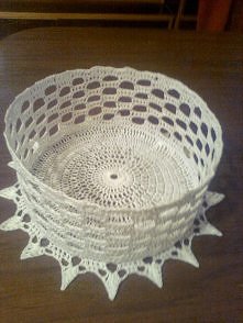 Wydziergałam mise na szydełku.