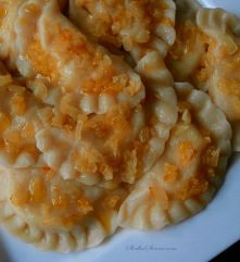 Tradycyjne Pierogi Ruskie - Przepis - Kliknij w zdjęcie