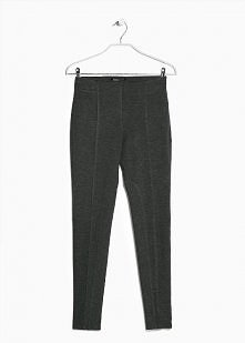 Niezbędnik: basic! Fundamenty kobiecej garderoby. Na czym polega ich fenomen?

legginsy w stylu jeździeckim, Mango, 69 pln

Więcej na Moda Cafe!