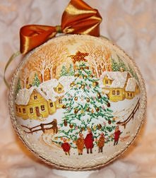 Ręcznie zdobiona bombka