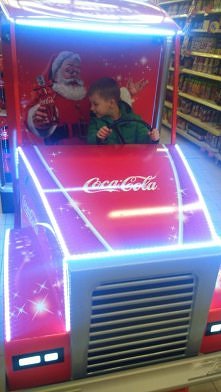 Radość też może być wymarzonym prezentem na święta. Dużo zmienia i świat dzięki niej staje się kolorowszy. Najlepsza jest jednak radość maluchów :D