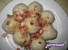 Przepis na pyzy domowe.

Pyszne pyzy ziemniaczane. Świetnie smakują świeżo ugotowane, jak i po mrożeniu. Najsmaczniejsze z kiszonym ogórkiem i podsmażane w plastrach. Polecam!