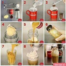 Mrożona kawa z lodami

Przepis na jedną procję

Składniki:
pół szklanki gorącej wody ( tak aby kawa nam się rozpuściła)
2 łyżki kawy rozpuszczalnej
1 szklanka mleka 3,2%
2 duże ...