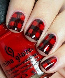 nie przepadam za wzorami na pazurach, ale krata wygląda fajowo