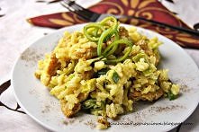 sałatka porowa z kurczakiem w curry