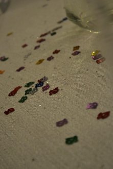 18-naście lat minęło... :D Piękny to był dzień. W dorosłym życiu nareszcie !
A wasze 18-naste urodzinki były jak sobie wymarzyliście ? :)