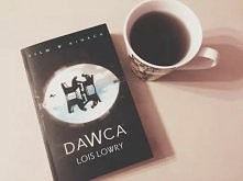 "Dawca" Lois Lowry osobiście nie czytałam, ale myśle że wkrotce to nastąpi :)