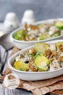 Lekka zapiekanka makaronowa z brukselką.