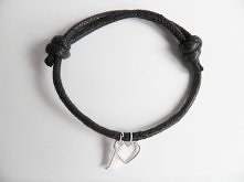 Propozycja walentynkowej bransoletki.
Po więcej zapraszam na bloga: (suoegrog.blogspot.com) i facebooka: (Biżuteria-Magdalena Dudek)