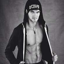 Jest na co popatrzeć <3 Karol Kłos