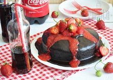 Ciasto z coca colą, aksamitną polewą i truskawkami


Przepis po kliknięciu :)