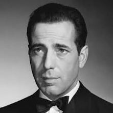 Humphrey Bogart, dzisiaj najbardziej kojarzony z roli Ricka Blain'a w filmie Casablanca