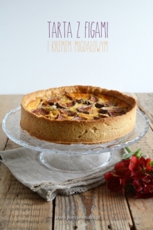 Tarta z figami i kremem migdałowym