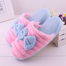 Slodkie kapcie z kokardka;)
Mega wygodne, dostepne w innych kolorach:)