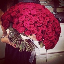 Kochani życzę wam jak najlepszych walentynek z ukochanymi :) Ja niestety walentynki spędzam sama :( Może później wyjdę na spacer kupić sobie lizaka w kształcie serca ale boje si...