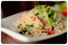 Risotto z rukolą i suszonymi pomidorami