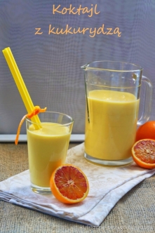 Koktajl: jogurt, kukurydza, czerwone pomarańcze