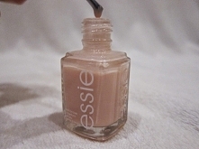 Essie. Zapraszam. Kliknij w zdjęcie