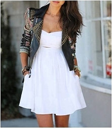 Jakie letnie sukienki polecacie dla osób typu gruszka z bardzo szerokimi boczkami? ;)